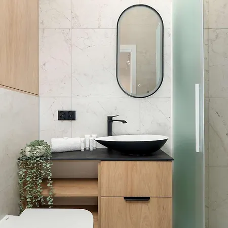 Apartment Stylish With A Mezzanine Near The Market Square By Renters Posen