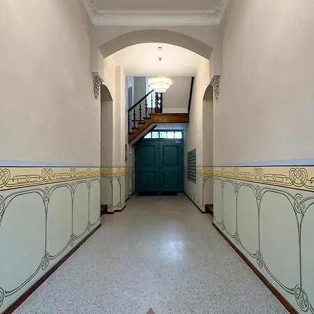 公寓 Stylish With A Mezzanine Near The Market Square By Renters *